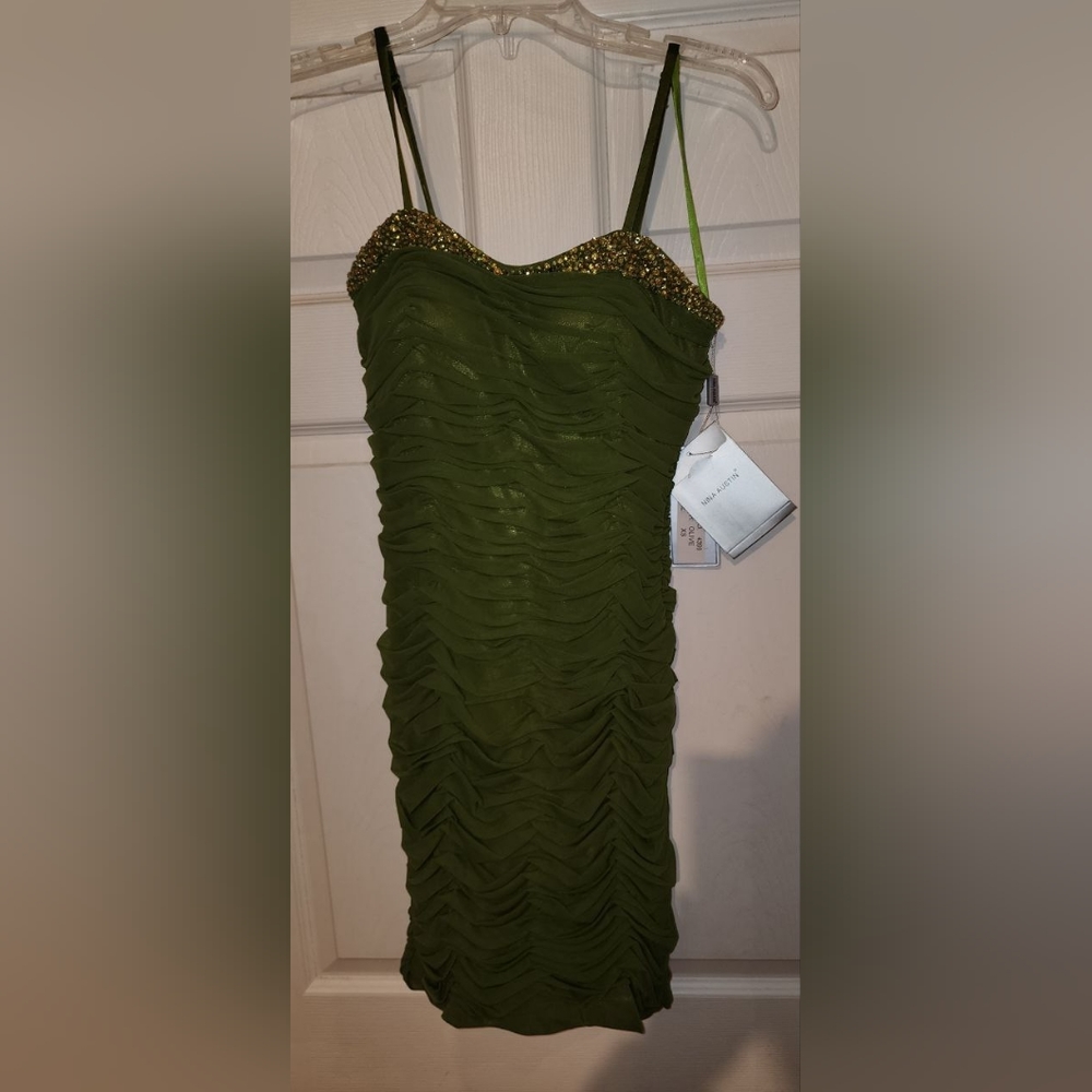 NWT dress to wear out for special night or day. That's what is awesome! - Picture 6 of 6